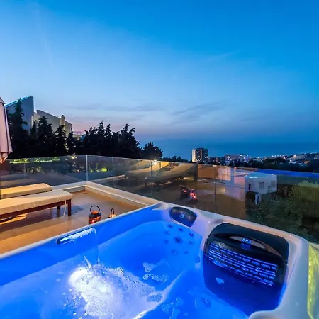 Flyviewflatsgold Privatehottub With Seaview Appartement